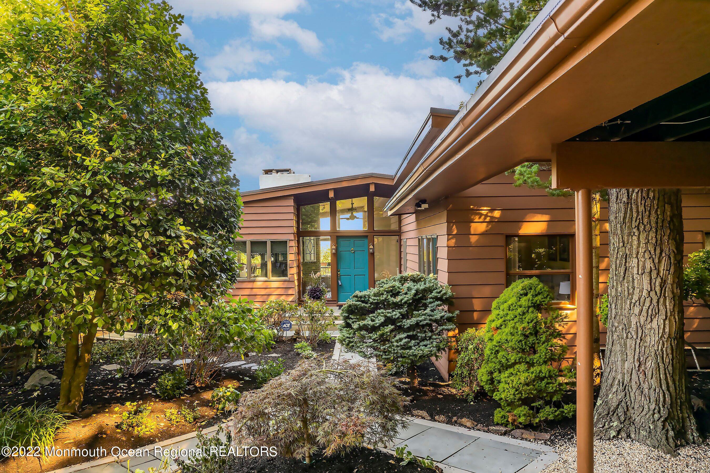 9 Hook Harbor Road Atlantic Highlands, NJ 07716 - Photo 2 of 31 9 Hook Harbor Rd Atlantic Highlands