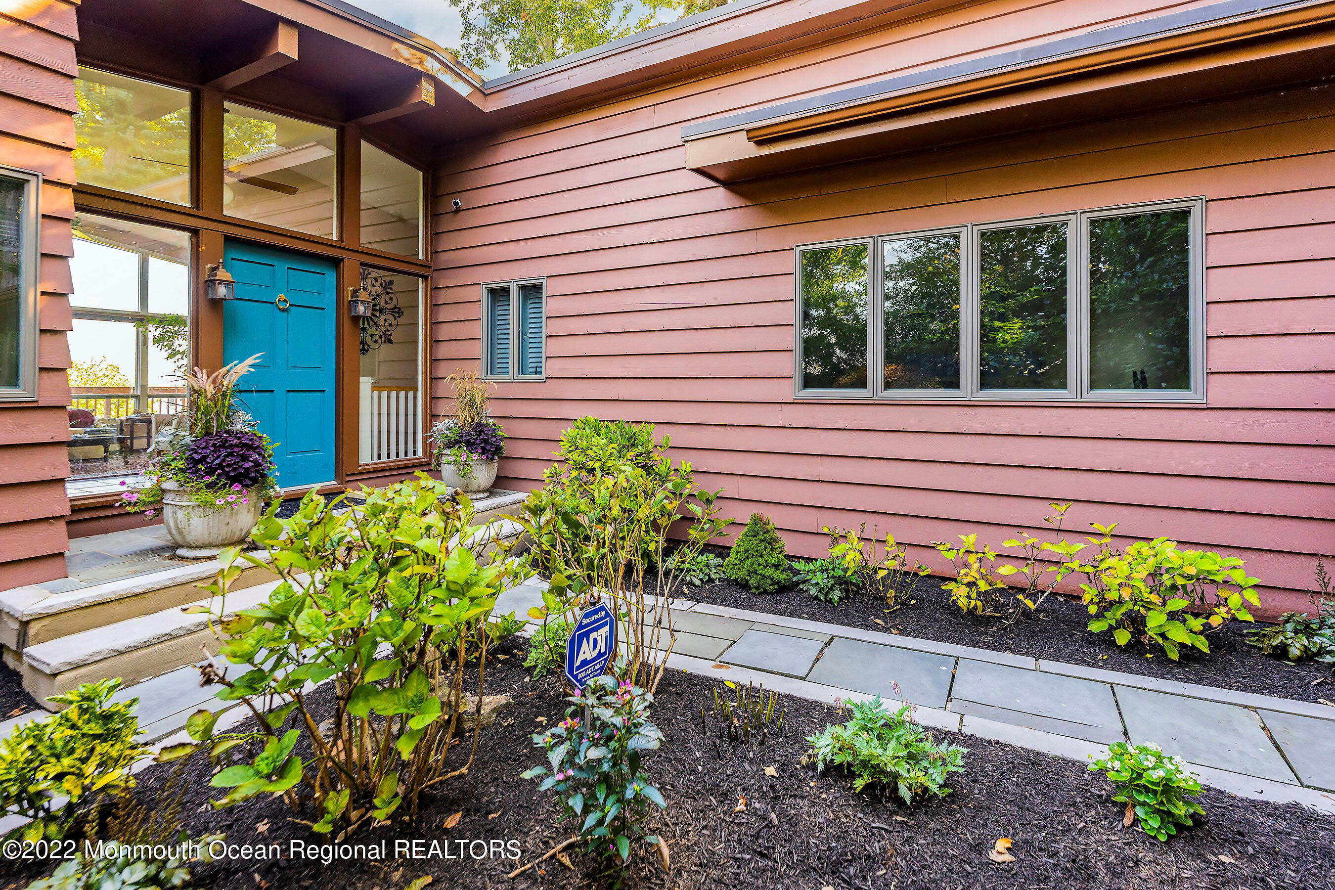 9 Hook Harbor Road Atlantic Highlands, NJ 07716 - Photo 3 of 31 9 Hook Harbor Rd Atlantic Highlands