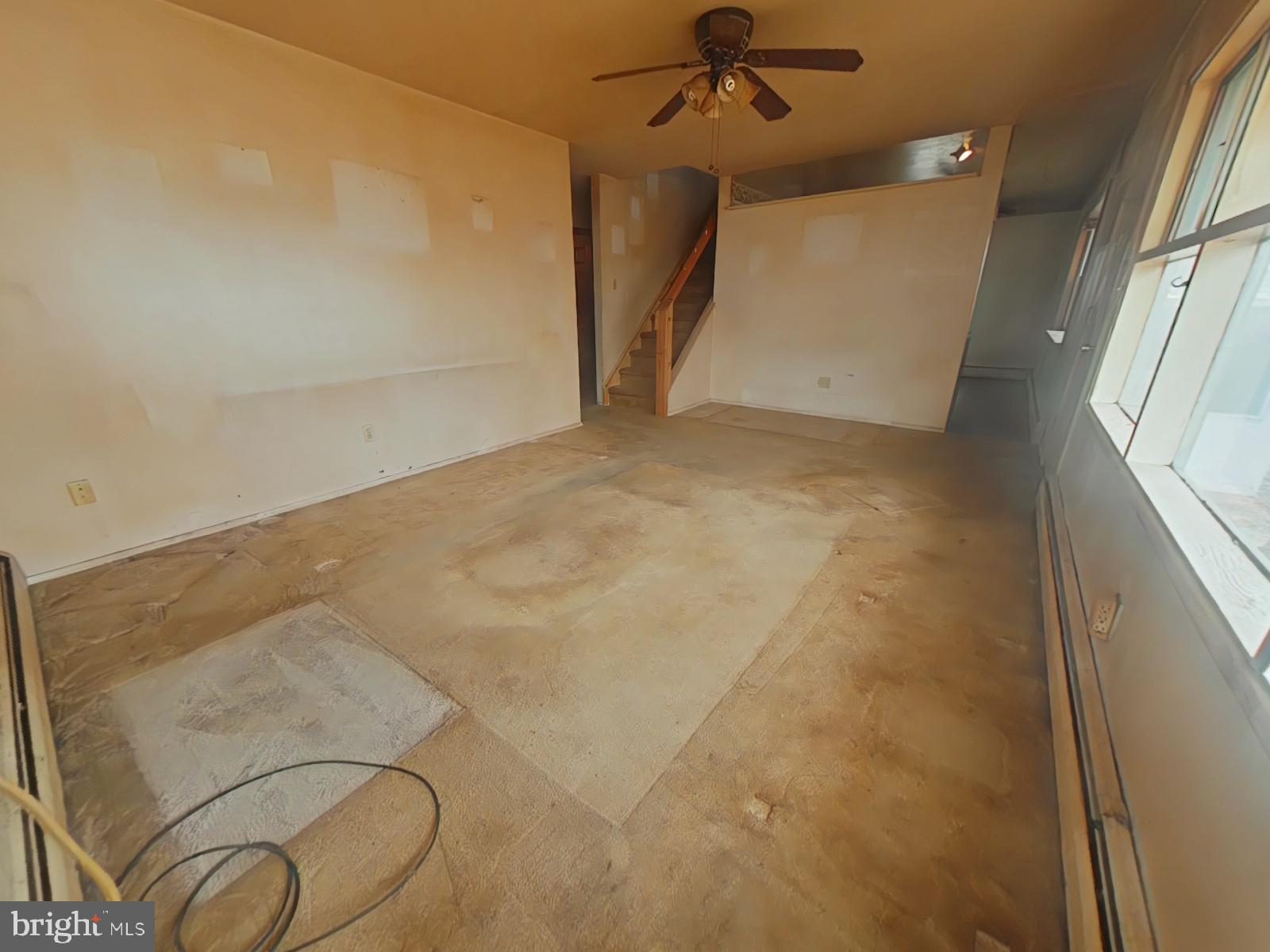 2834 Newberry Road Philadelphia, PA 19154 - Photo 3 of 44 Living Room