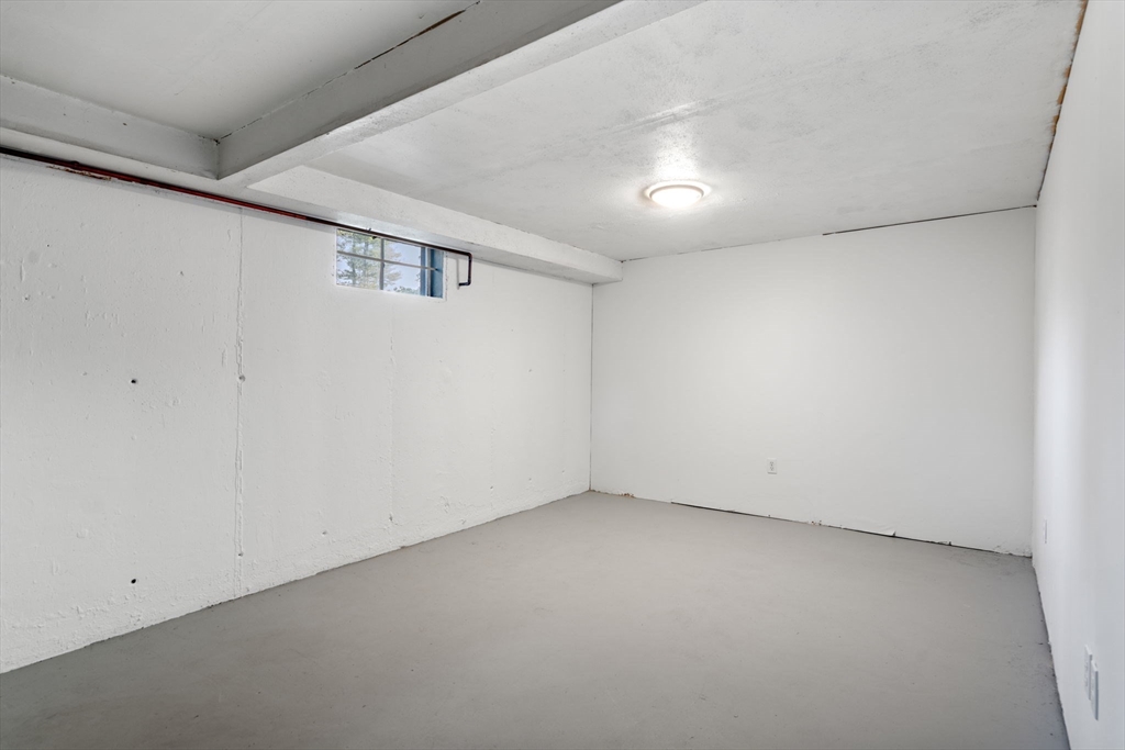 31 Marlyn Road Medfield, MA 02052 - Photo 27 of 36 Gallery Image 27
