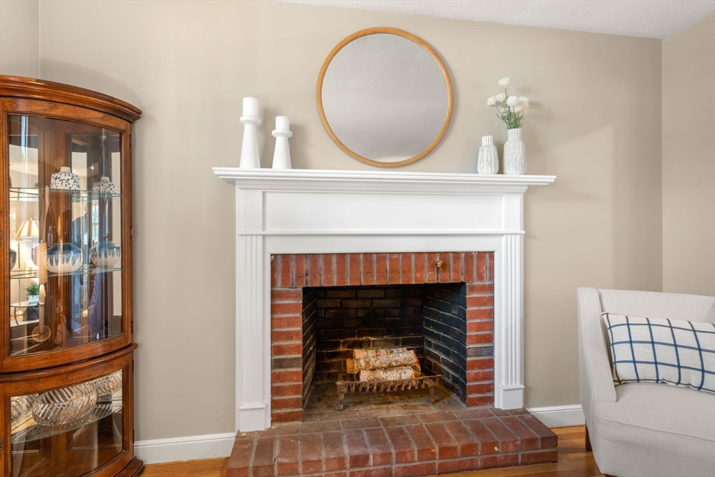 31 Marlyn Road Medfield, MA 02052 - Photo 5 of 36 Gallery Image 5