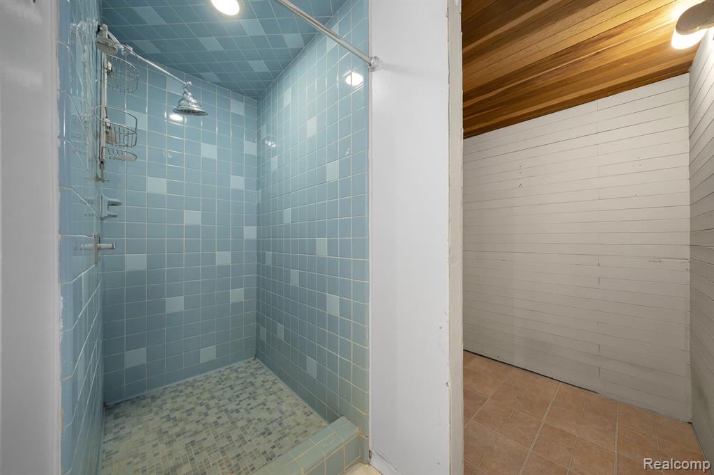 4209 Rural Street Waterford, MI 48329 - Photo 22 of 32 Gallery Image 22