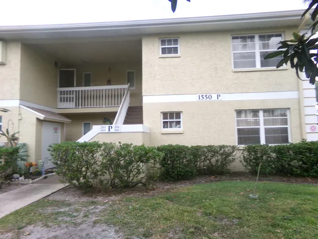 $1,750 | 1550 Southeast Royal Green Circle, Unit P203, Port St. Lucie, FL 34952