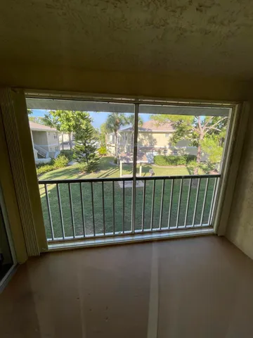 $1,750 | 1550 Southeast Royal Green Circle, Unit P203, Port St. Lucie, FL 34952