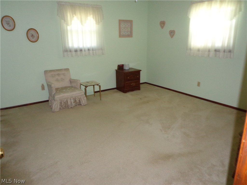 1064 Novak Road Grafton, OH 44044 - Photo 6 of 17 Gallery Image 6