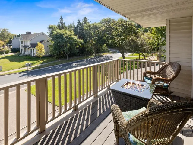 $600,000 | 6460 Fallbrook Road, Eden Prairie, MN 55344