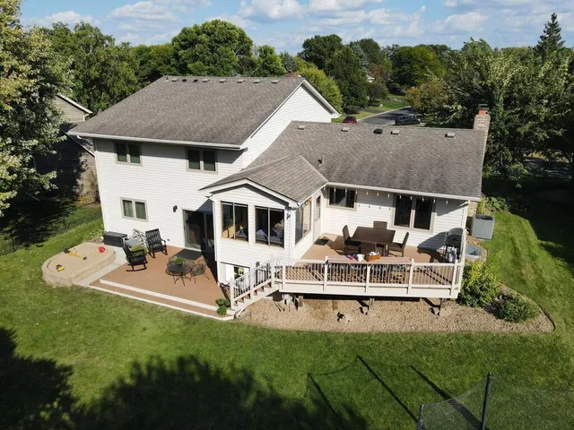 $600,000 | 6460 Fallbrook Road, Eden Prairie, MN 55344