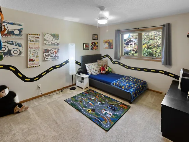 $600,000 | 6460 Fallbrook Road, Eden Prairie, MN 55344