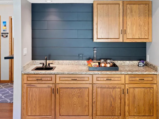 $600,000 | 6460 Fallbrook Road, Eden Prairie, MN 55344