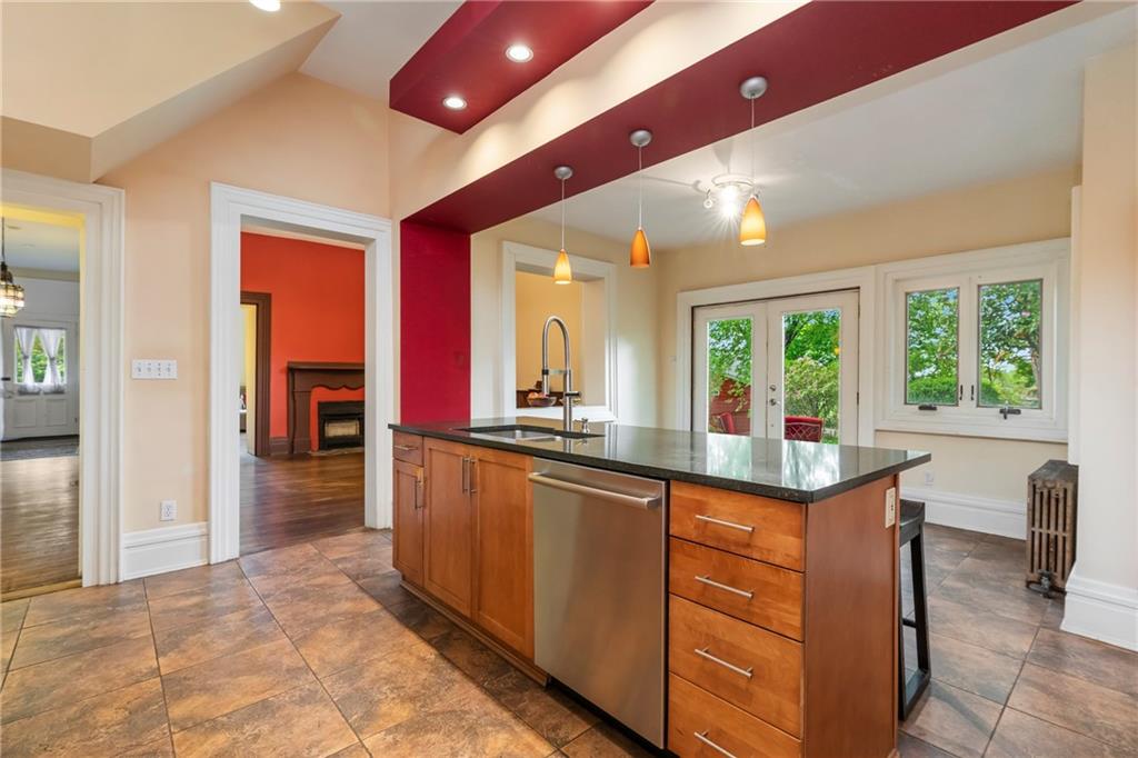 2738 Mt Royal Road Pittsburgh, PA 15217 - Photo 14 of 30