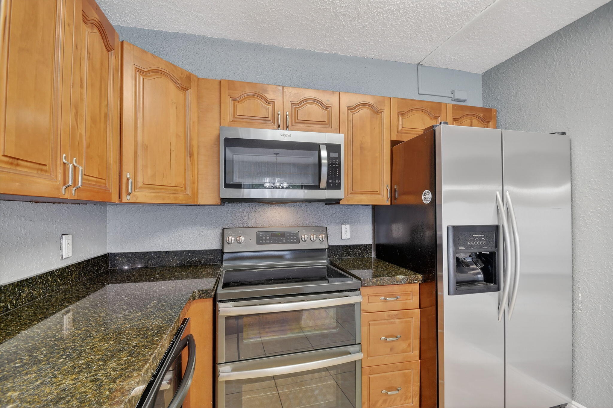 320 Woodland Road Palm Springs, FL 33461 - Photo 15 of 49 16-web-or-mls-DSC_4825