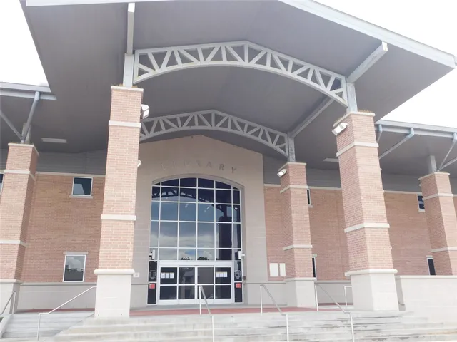 $174,000 | 1517 Silverpines Road, Houston, TX 77062