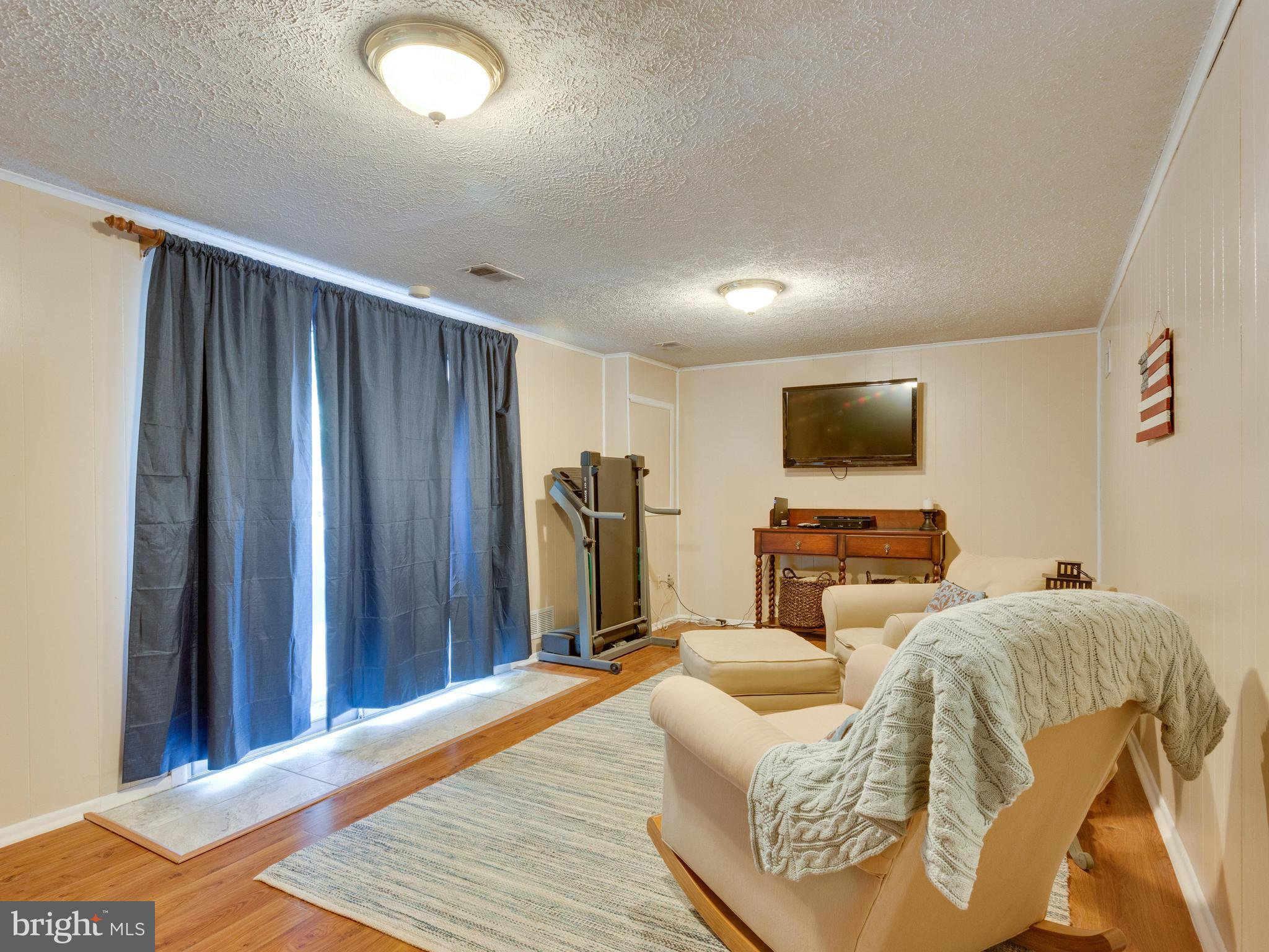 5698 Kirkham Court Springfield, VA 22151 - Photo 20 of 29 Family Room