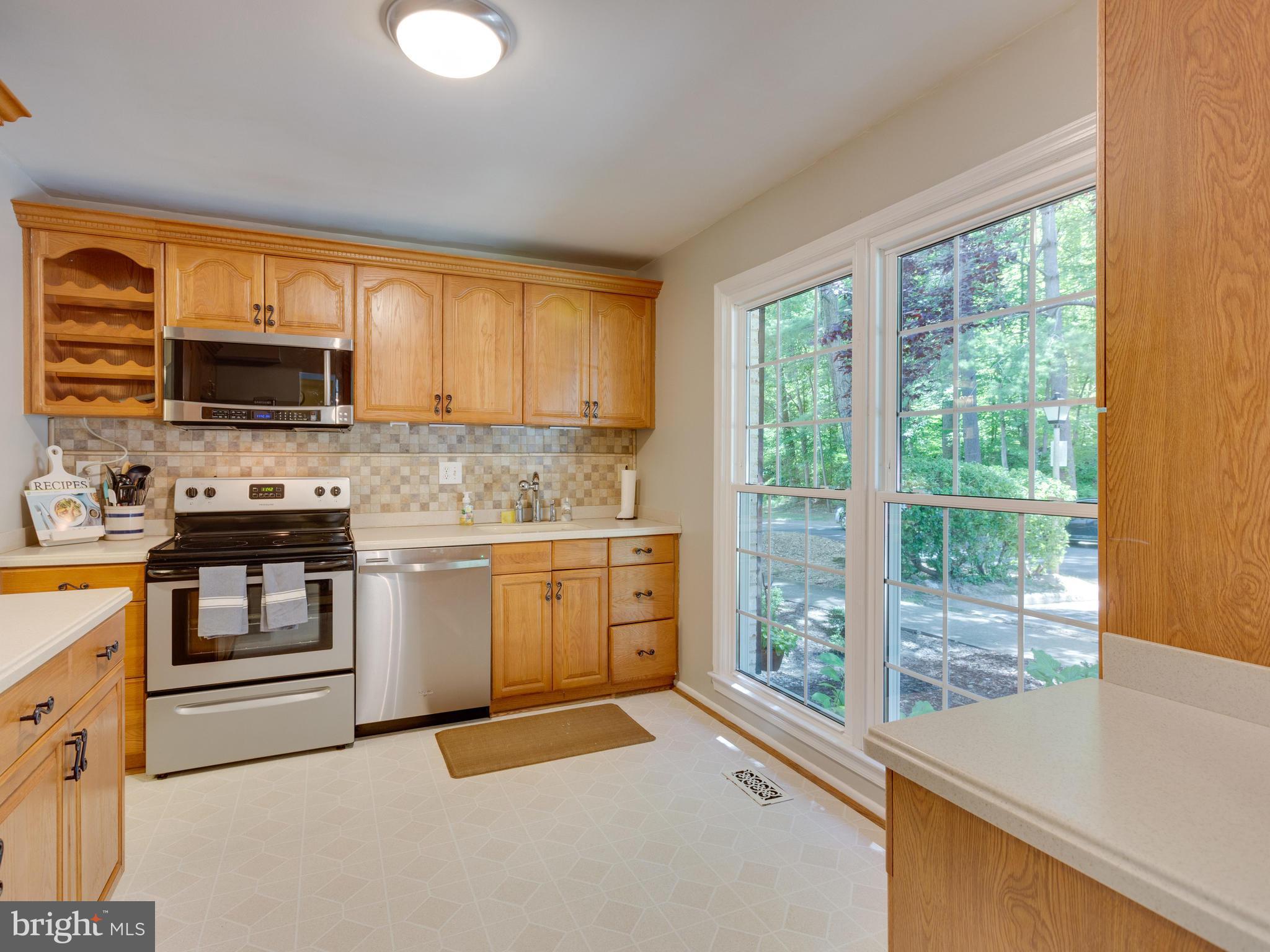 5698 Kirkham Court Springfield, VA 22151 - Photo 3 of 29 Kitchen
