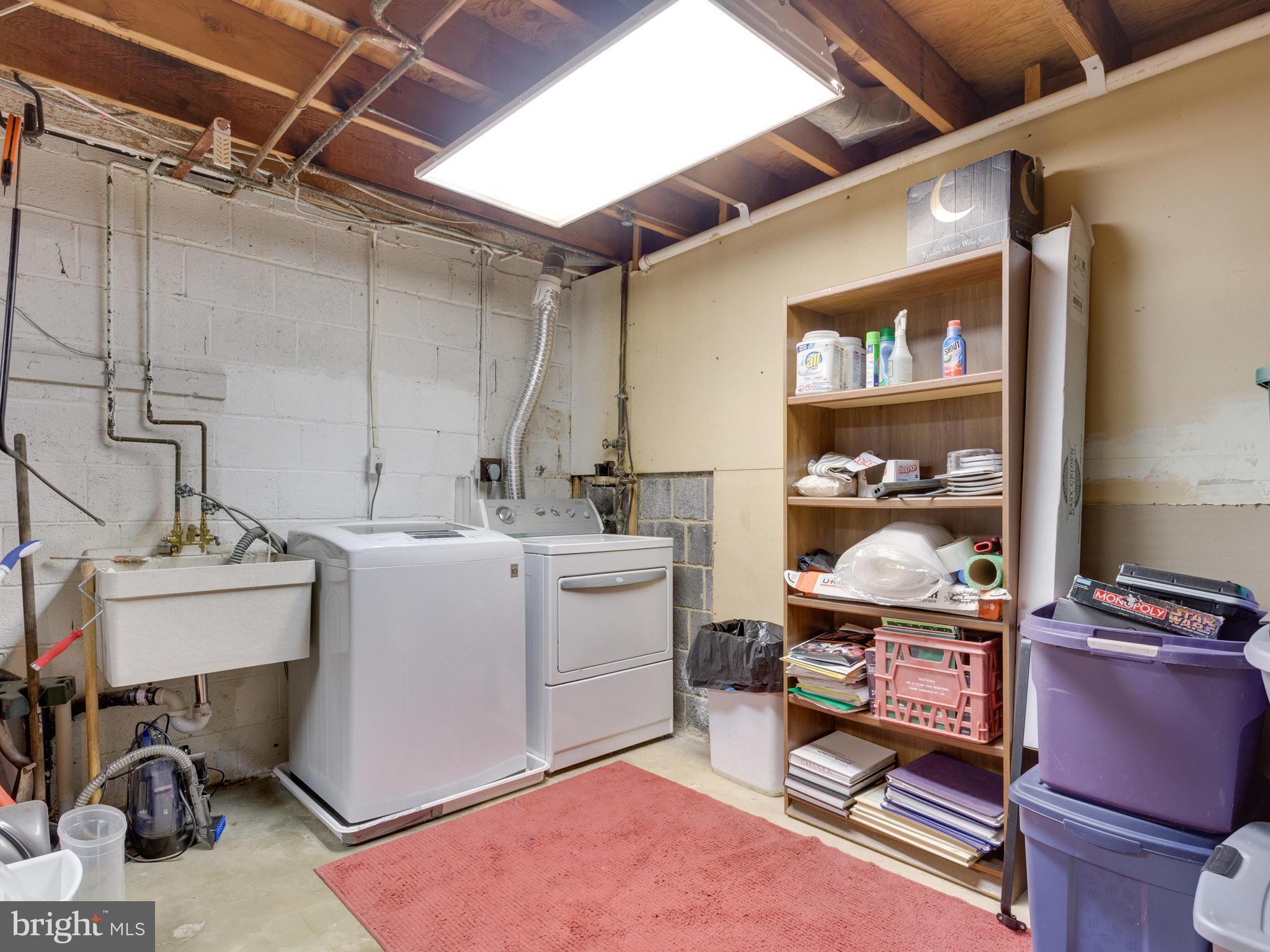 5698 Kirkham Court Springfield, VA 22151 - Photo 25 of 29 Laundry Room / Utility Room