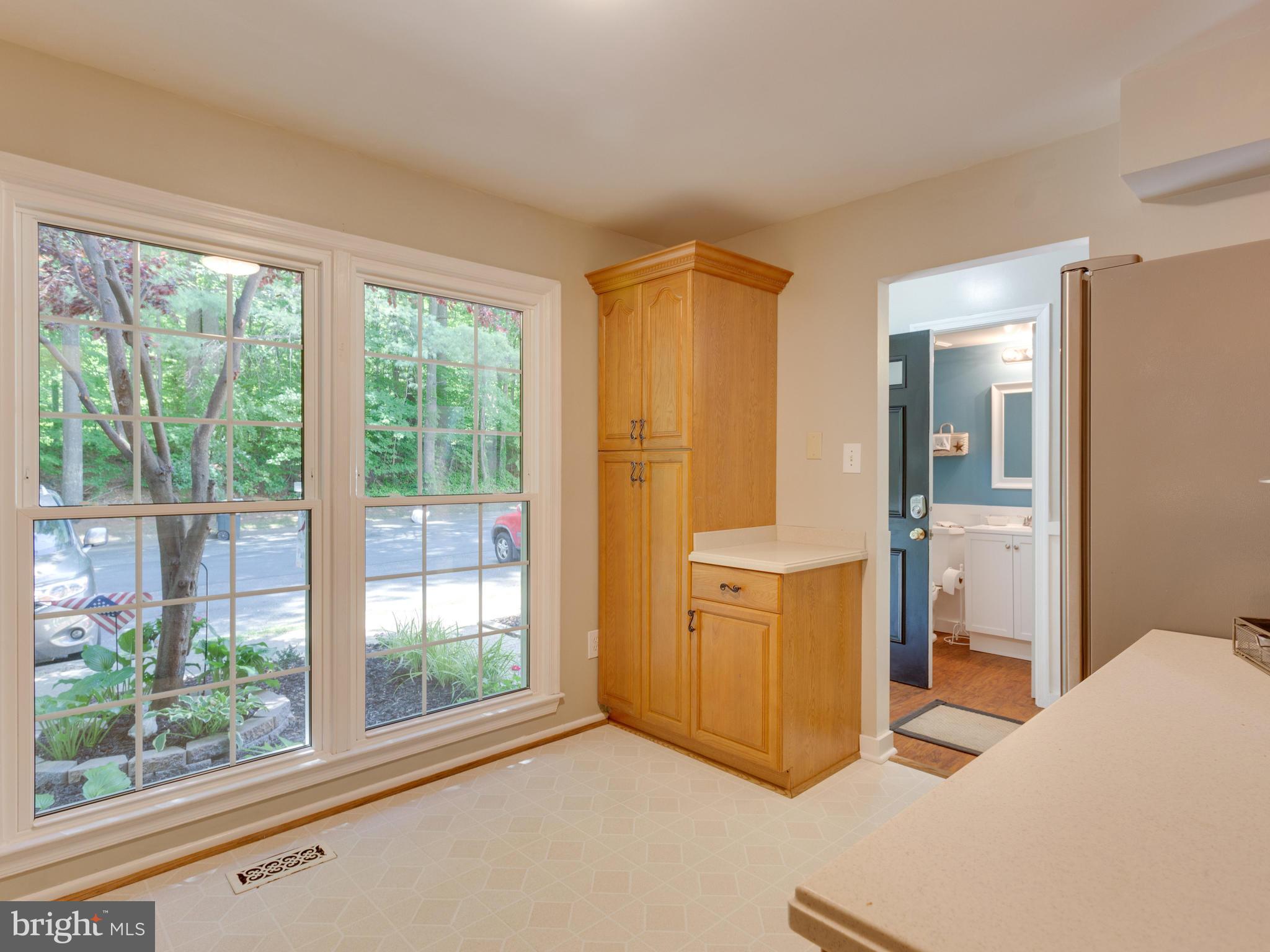 5698 Kirkham Court Springfield, VA 22151 - Photo 5 of 29 Kitchen