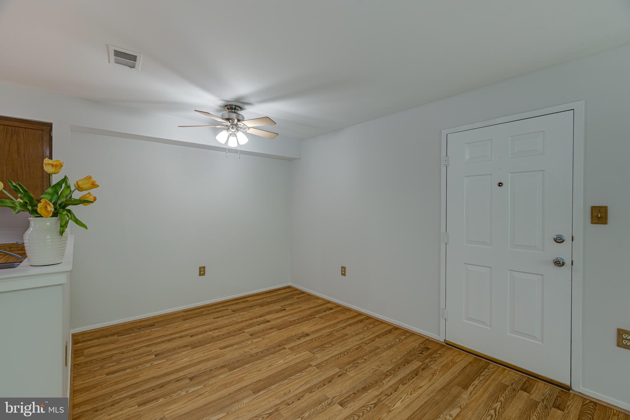 7703 Lexton Place, Unit 30 Springfield, VA 22152 - Photo 12 of 27