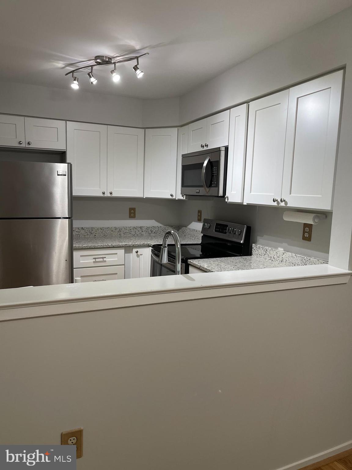 7703 Lexton Place, Unit 30 Springfield, VA 22152 - Photo 14 of 27