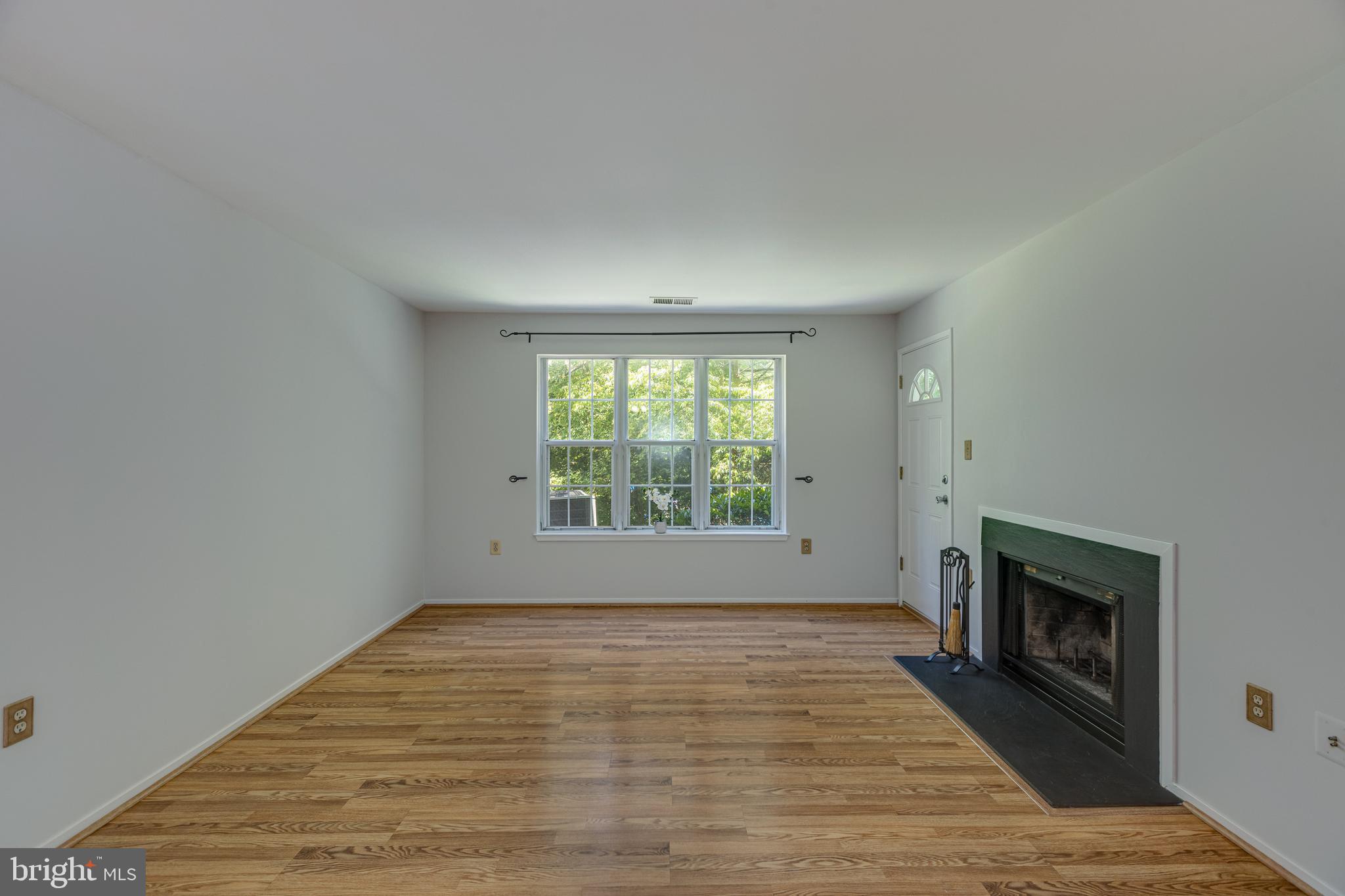 7703 Lexton Place, Unit 30 Springfield, VA 22152 - Photo 7 of 27