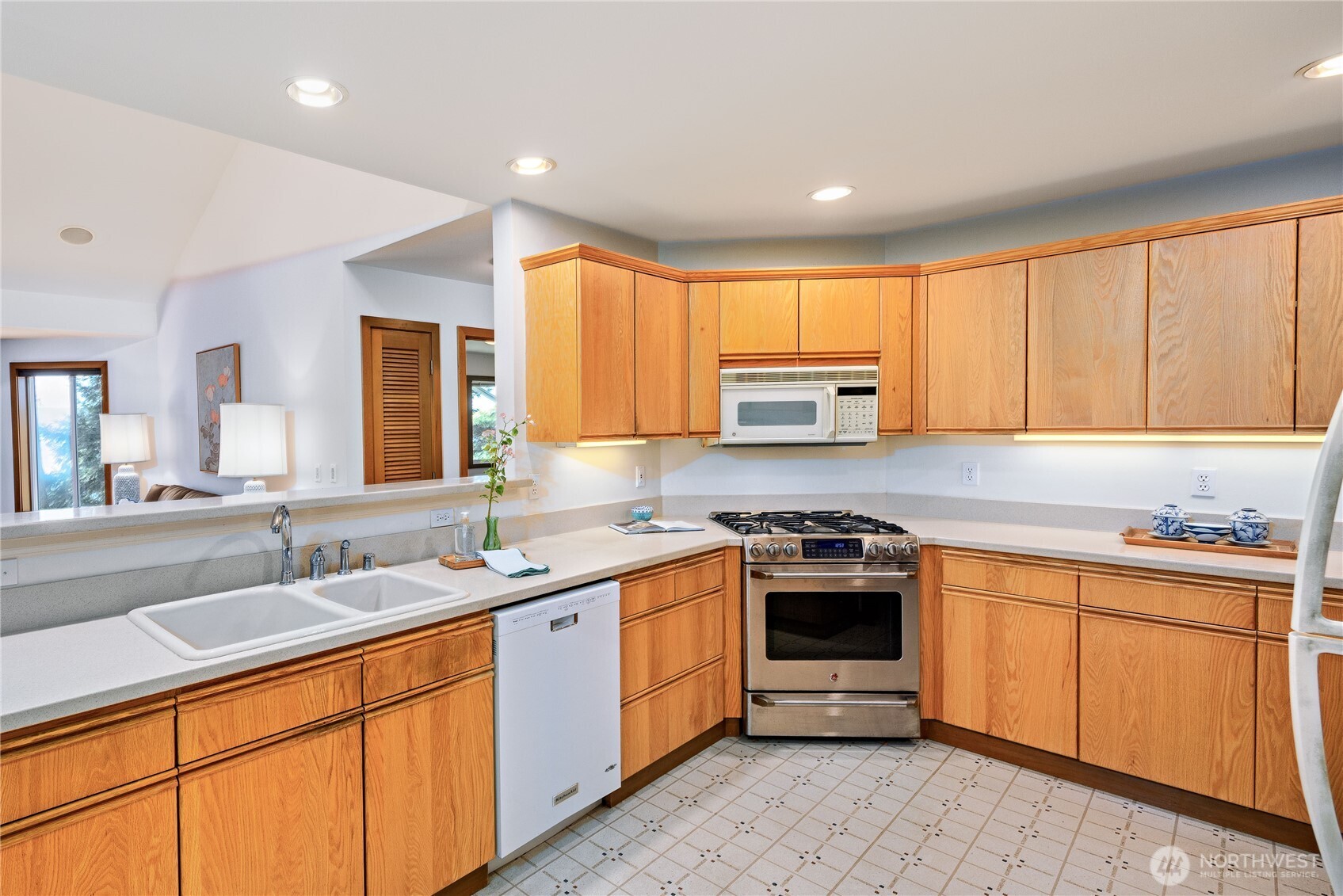 24565 Johnson Road Northwest Poulsbo, WA 98370 - Photo 16 of 40 Gallery Image 16