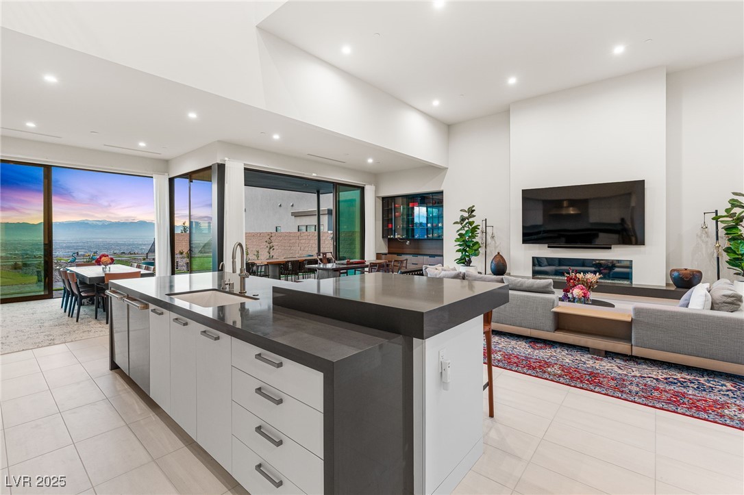 569 Overlook Rim Drive Henderson, NV 89012 - Photo 30 of 73