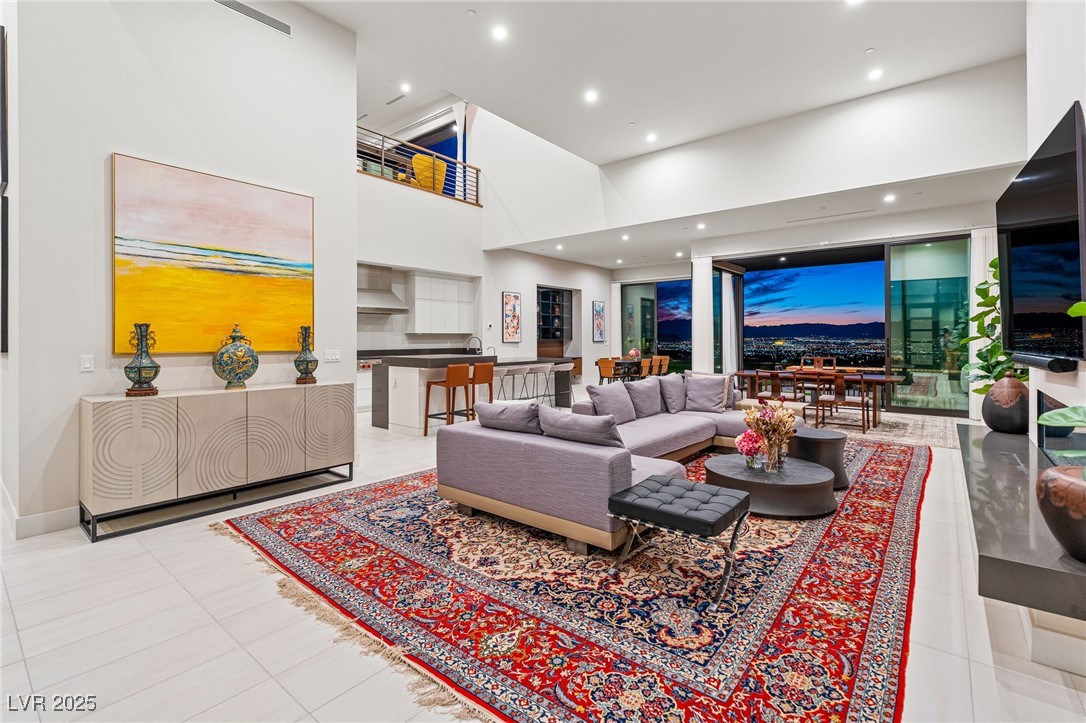 569 Overlook Rim Drive Henderson, NV 89012 - Photo 4 of 73