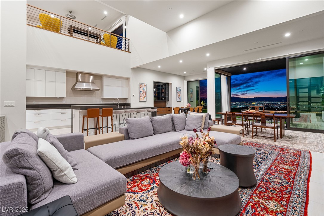 569 Overlook Rim Drive Henderson, NV 89012 - Photo 5 of 73