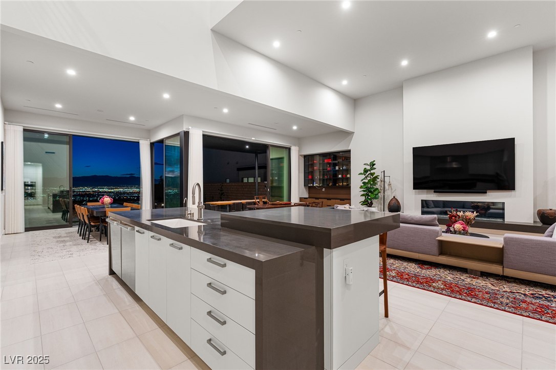 569 Overlook Rim Drive Henderson, NV 89012 - Photo 8 of 73