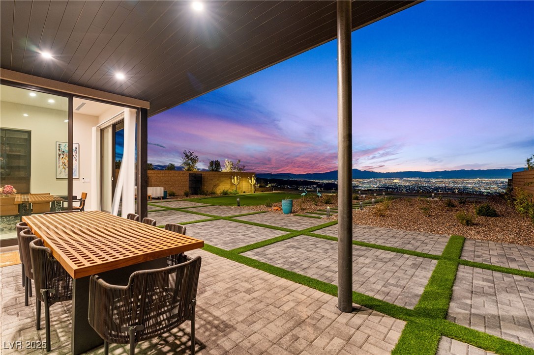 569 Overlook Rim Drive Henderson, NV 89012 - Photo 9 of 73