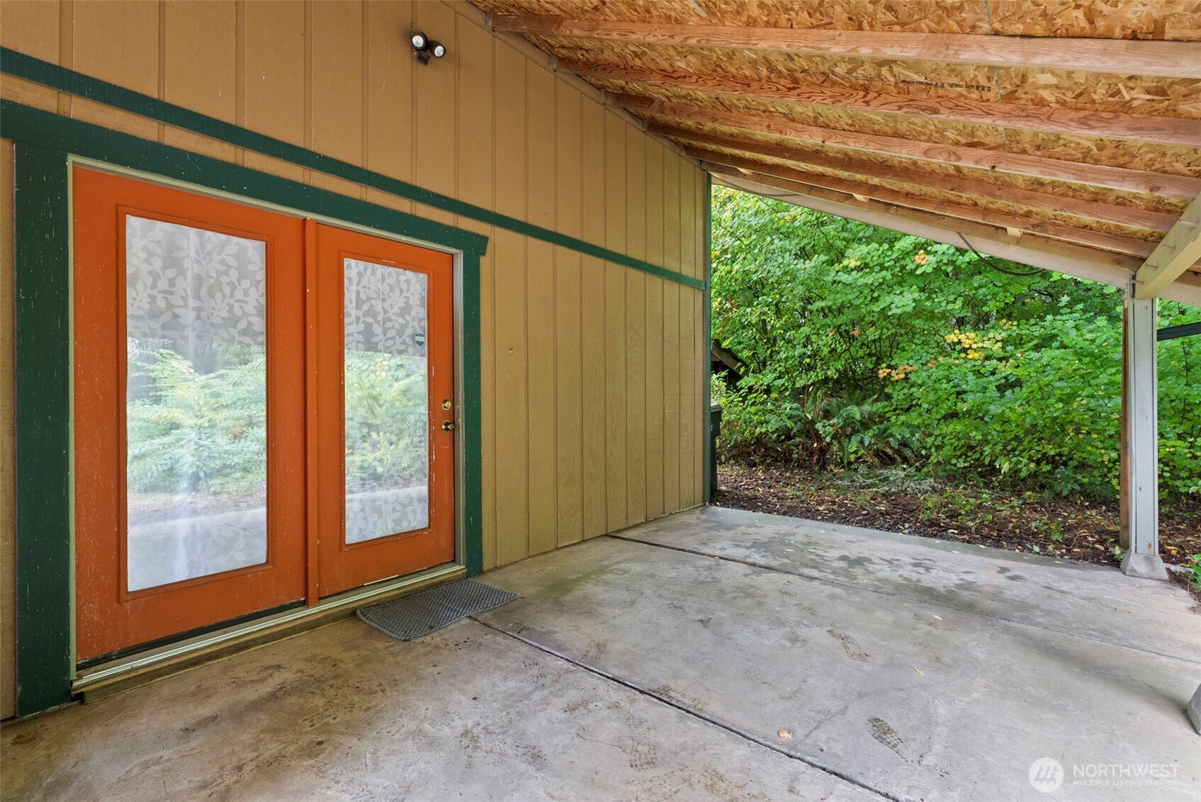 9415 Delphi Road Southwest Olympia, WA 98512 - Photo 5 of 36 Gallery Image 5