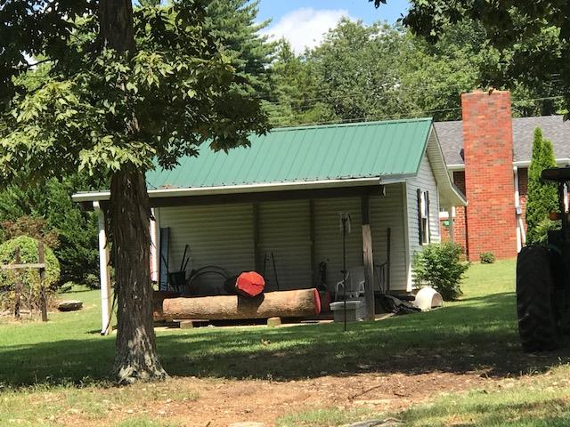 340 Eastover Road Lebanon, TN 37090 - Photo 12 of 20 WELL HOUSE IS GREAT FOR LAWN MOWER AND OUTSIDE EQUIPMENT STORAGE