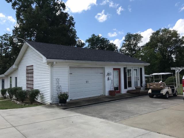 340 Eastover Road Lebanon, TN 37090 - Photo 6 of 20 HOME HAS 1 CAR GARAGE AND AN OFFICE 32X16; HAS GAS HOT WATER,HEATER, RADIANT HEATED FLOOR, ELECTRIC AND HAS WINDOW A/C UNIT