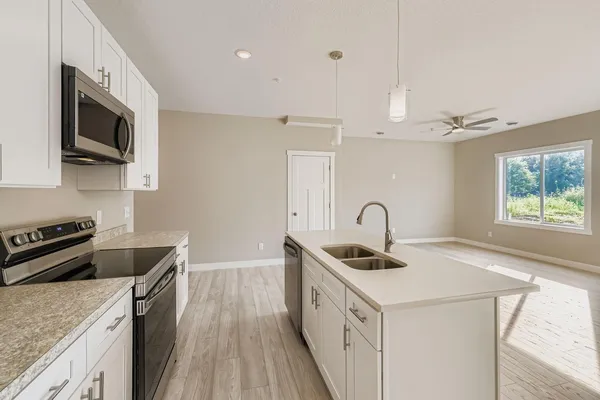 $279,900 | 2117 Cleveland Way South, Cambridge, MN 55008