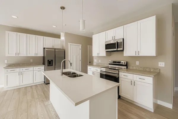 $279,900 | 2117 Cleveland Way South, Cambridge, MN 55008