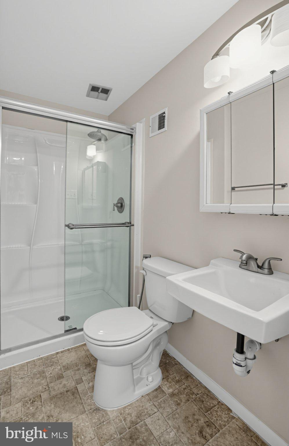 8713 Ridge Hollow Court Springfield, VA 22152 - Photo 25 of 31 Basement Full Bath