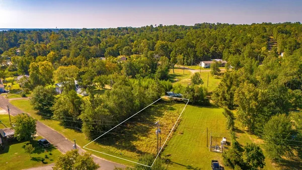 $34,900 | 1518 Yaupon Cove Drive, Onalaska, TX 77360