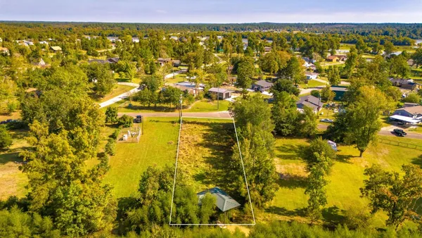 $34,900 | 1518 Yaupon Cove Drive, Onalaska, TX 77360