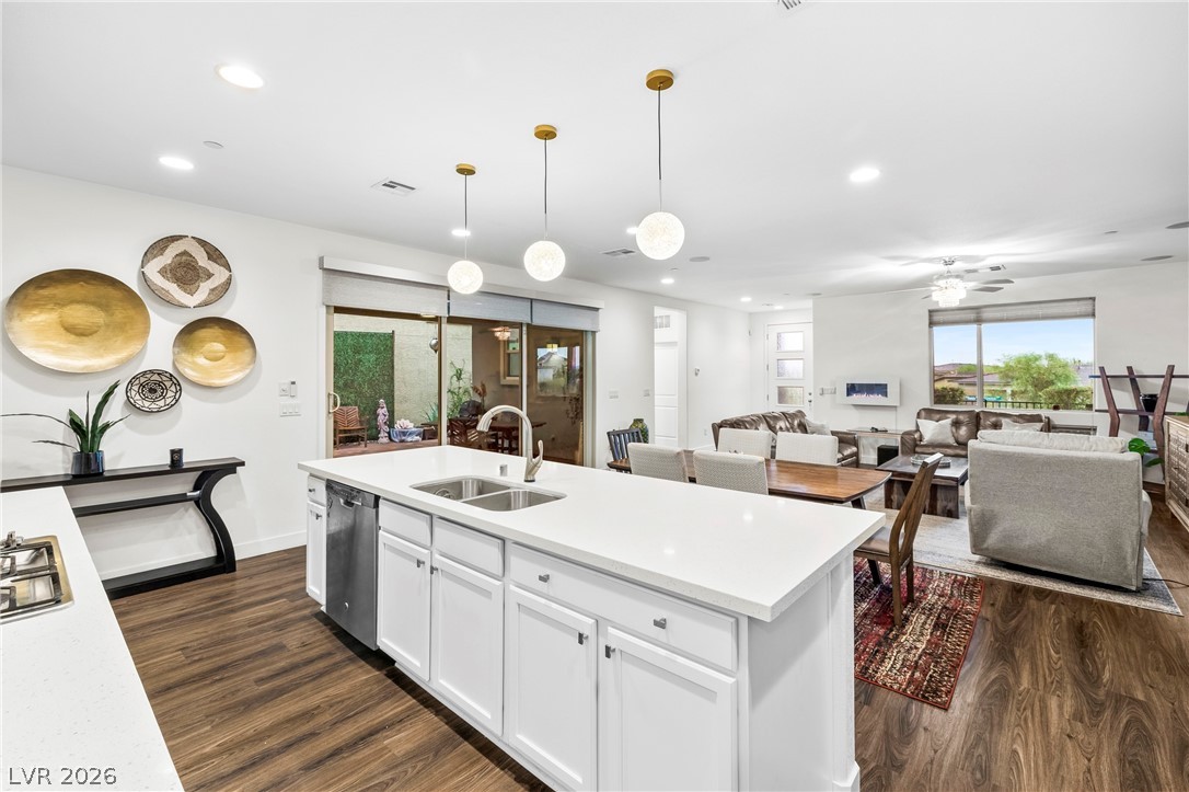 416 Gracious Way Henderson, NV 89011 - Photo 5 of 58