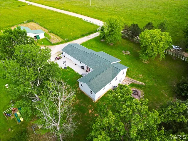 $344,500 | 23784 Maries Road 410, Belle, MO 65013