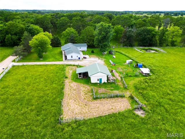 $344,500 | 23784 Maries Road 410, Belle, MO 65013