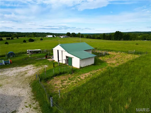 $344,500 | 23784 Maries Road 410, Belle, MO 65013