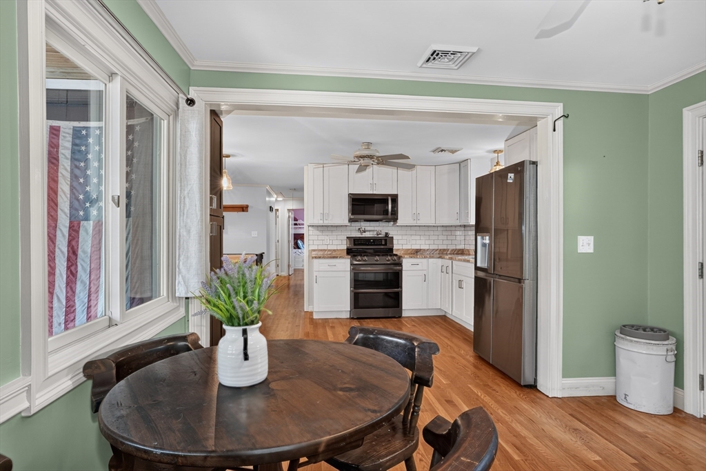 54 High Ridge Road Holden, MA 01520 - Photo 13 of 42