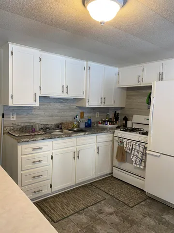 $199,900 | W1026 Laurie Lane, Montello, WI 53949