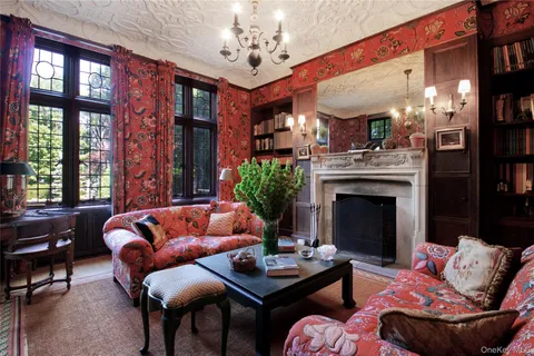 $5,750,000 | 107 Bayview Road, Manhasset, NY 11030