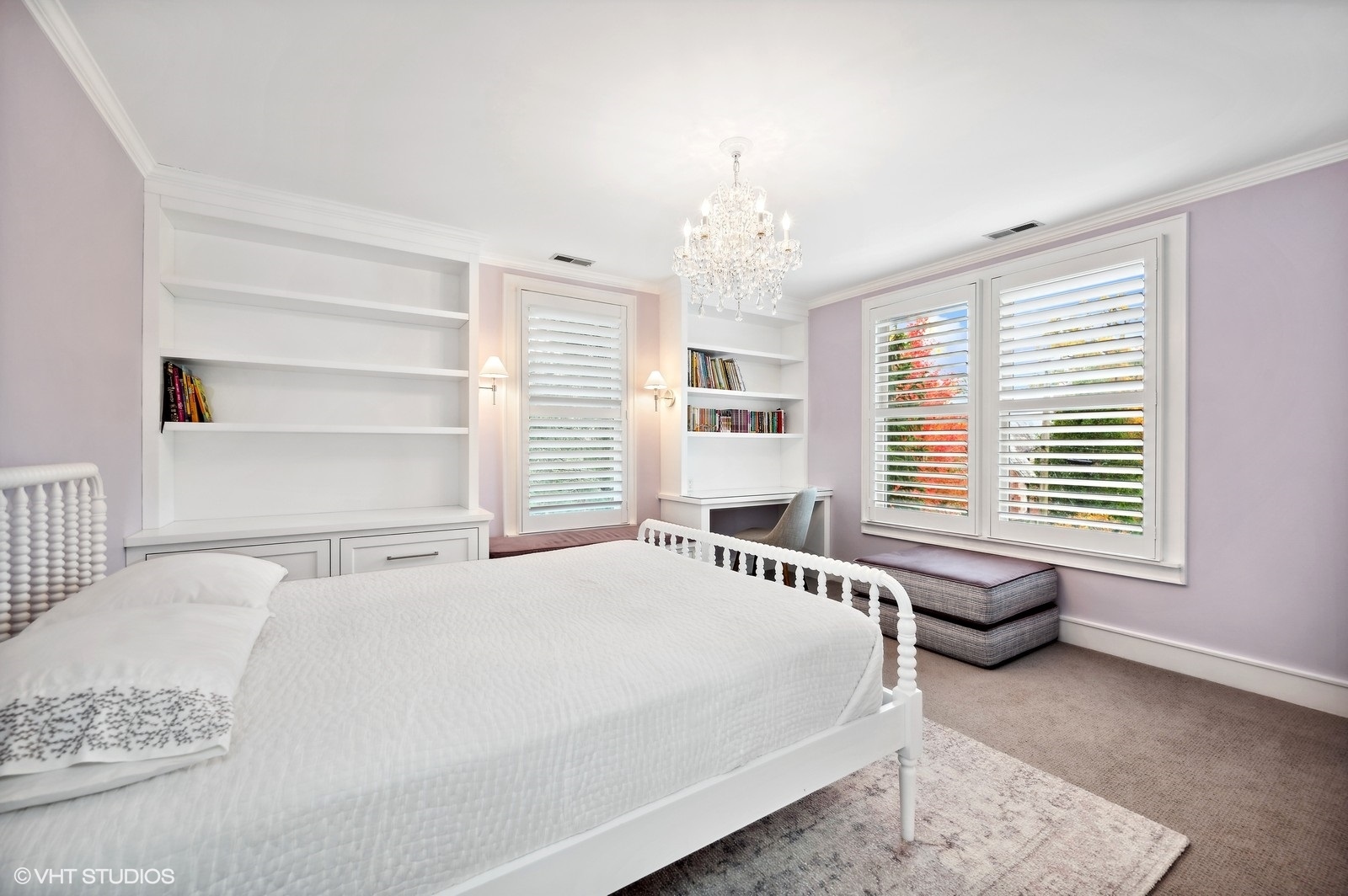 786 Locust Street Winnetka, IL 60093 - Photo 22 of 46 a bedroom with a bed and a window