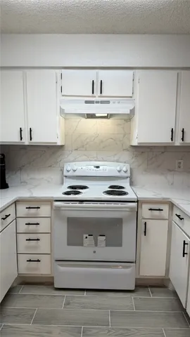 $1,550 | 12922 Wirevine Lane, Houston, TX 77072