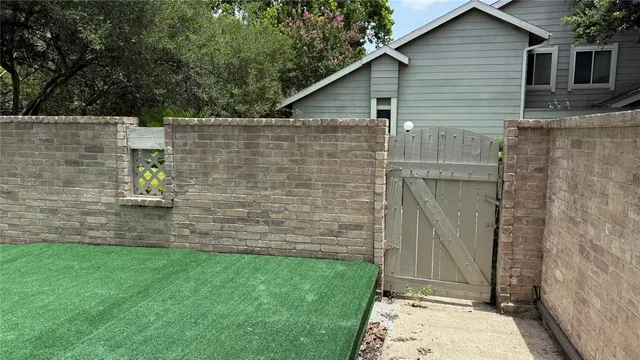 $1,550 | 12922 Wirevine Lane, Houston, TX 77072
