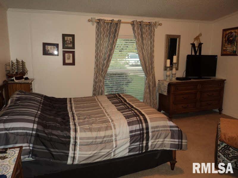 1395 Butler Road Harrisburg, IL 62946 - Photo 8 of 14