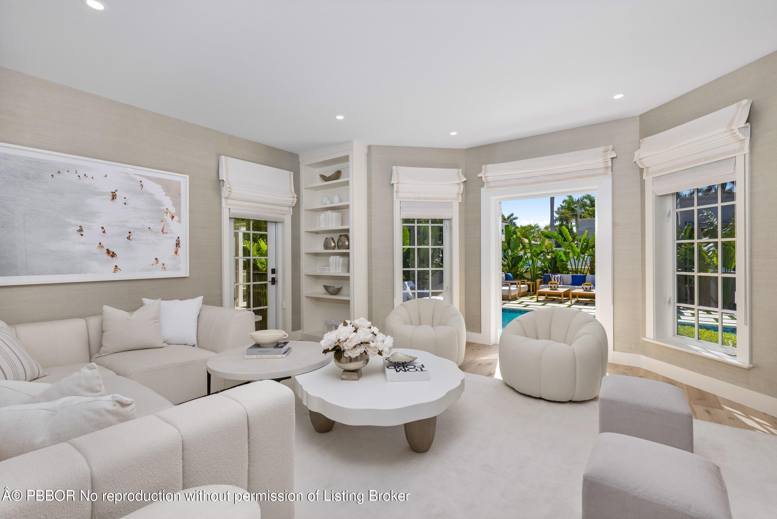 255 Ridgeview Drive Palm Beach, FL 33480 - Photo 17 of 49 17 Family Room 2