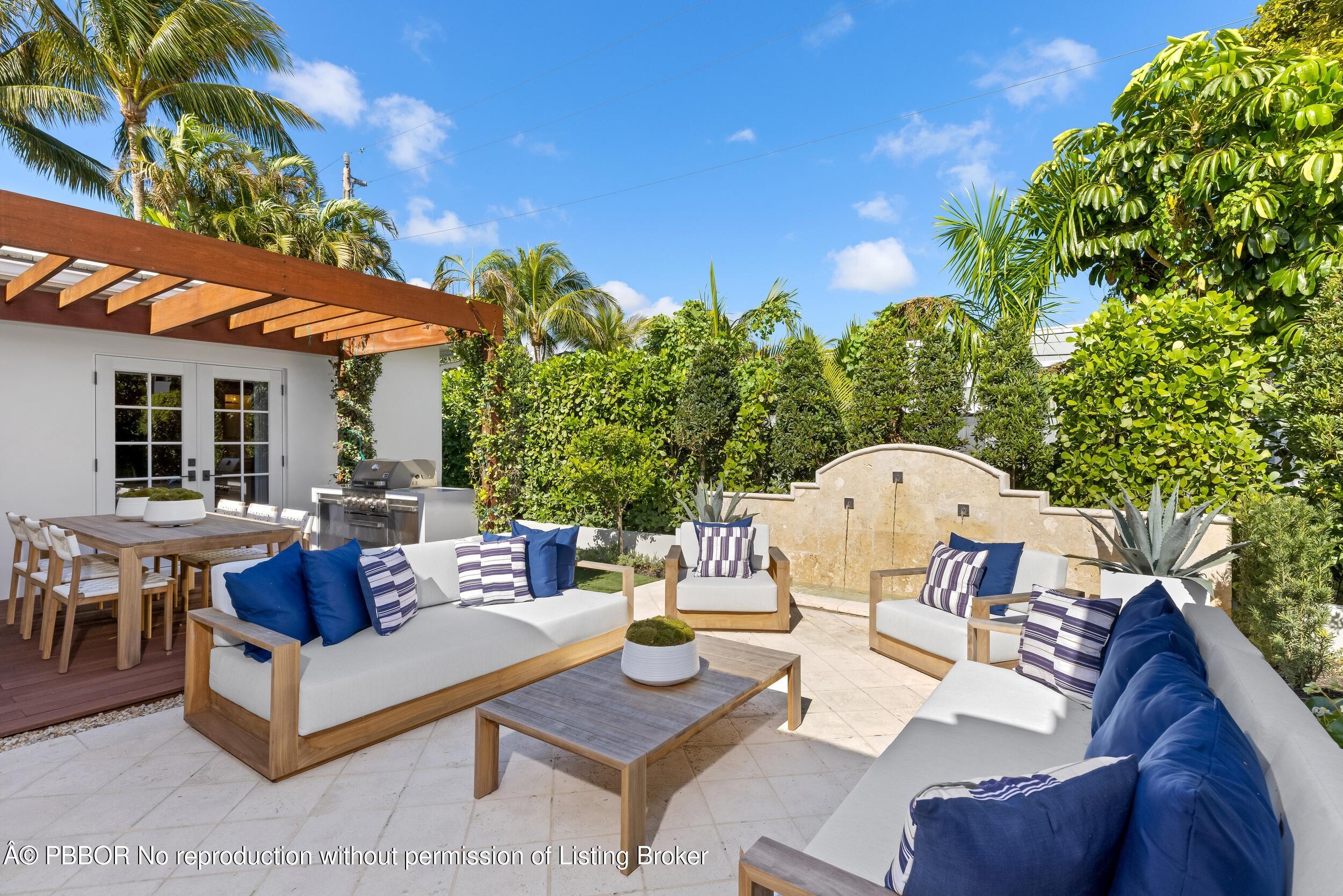 255 Ridgeview Drive Palm Beach, FL 33480 - Photo 40 of 49 40 Patio 2